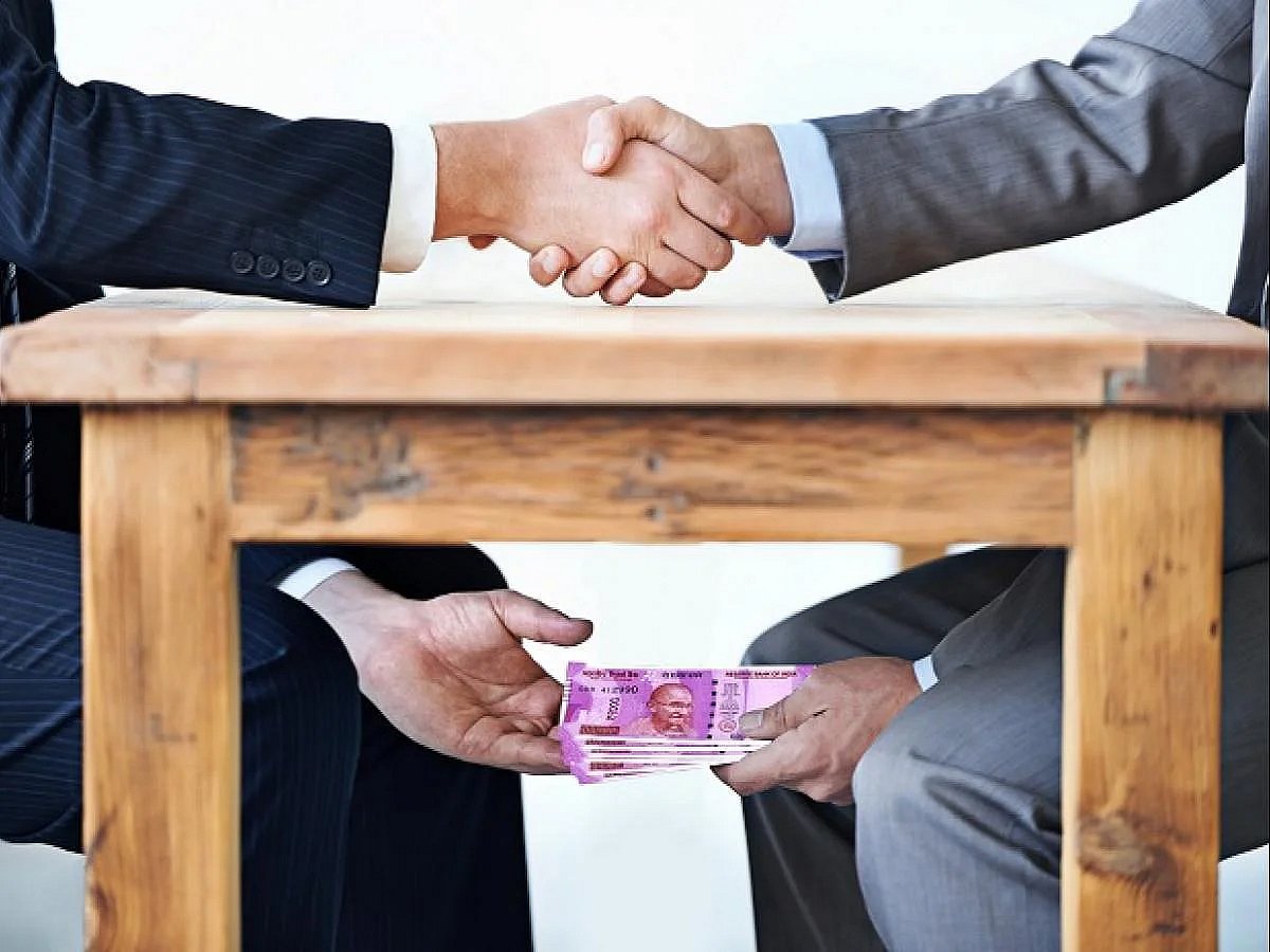 Mumbai: CBI arrests senior railway official in bribery case - Vimarsana News