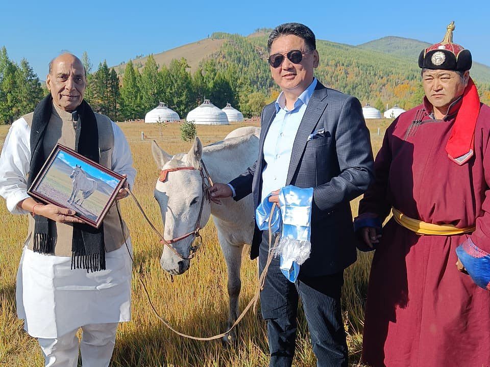 In Mongolia, Defence Minister Rajnath Singh gifted a horse by President; names it 'Tejas' - Vimarsana News