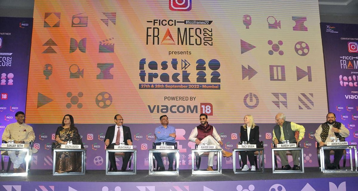 Mumbai: Media and entertainment sector should grow to more than $100 billion by year 2030, says I&B Secretary - Vimarsana News