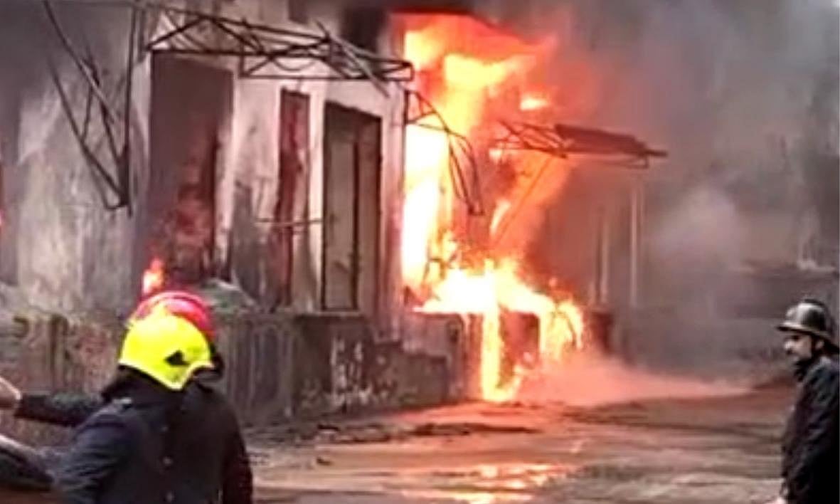 Thane: Fire in edible oil, medicine warehouses at Arihant Complex in Bhiwandi - Vimarsana News