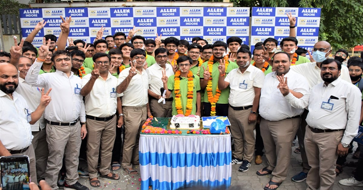 Indore: 10 Allen Career Institute students in Top 30 in JEE Advanced, 2022
