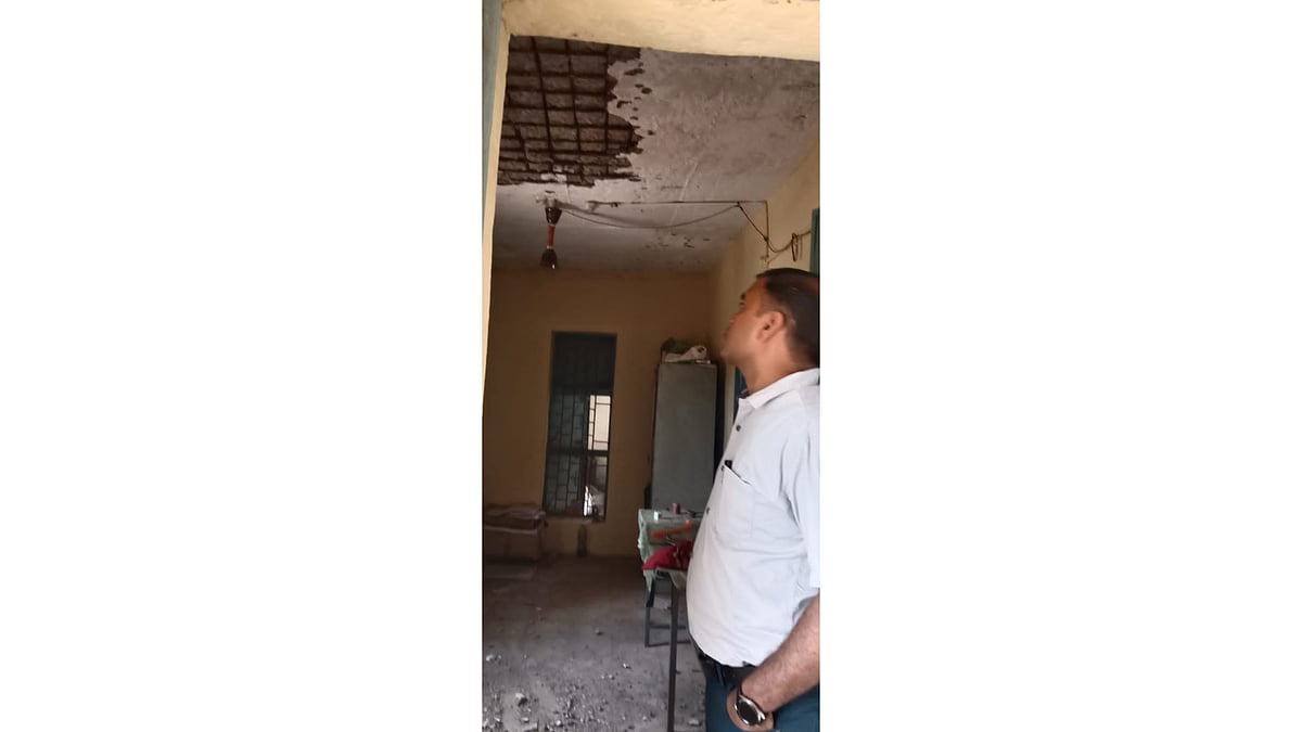 Sardarpur: SDM assures shed construction over dilapidated school building - Vimarsana News