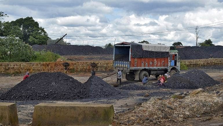 West Bengal: Truckload of illegal coal seized in Asansol, 9 people arrested - Vimarsana News