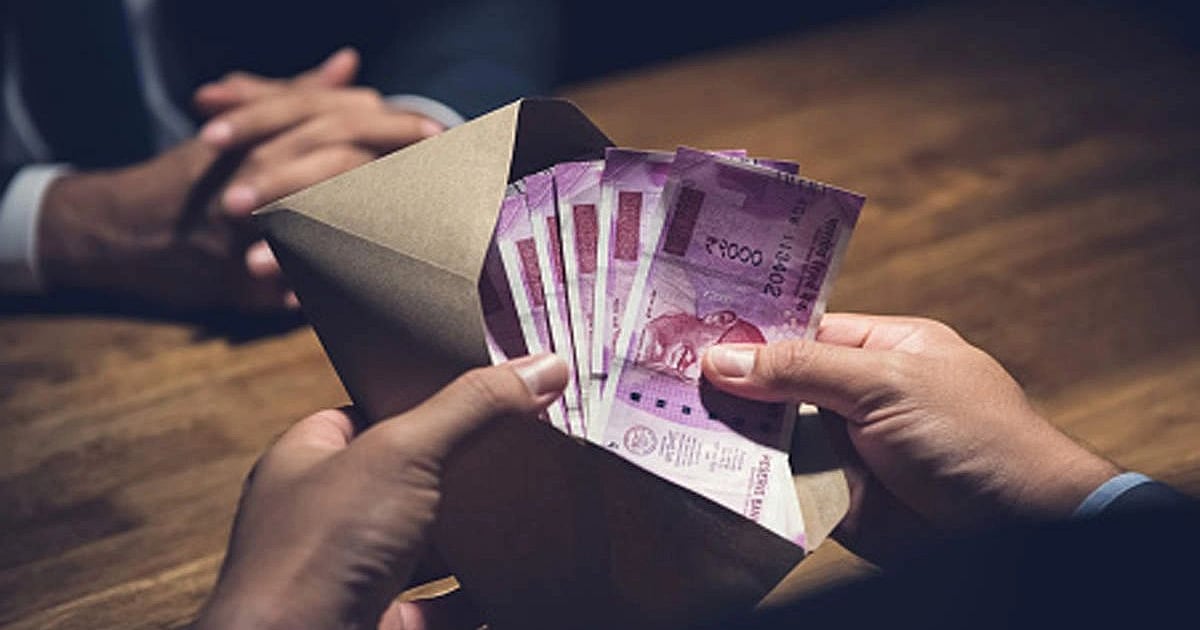 Mumbai: Navy accounts official among 4 booked for taking bribe to process supplier's payment - Vimarsana News