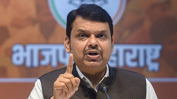 Be ready to sacrifice instead of making demands, Fadnavis tells BJP workers - Vimarsana News