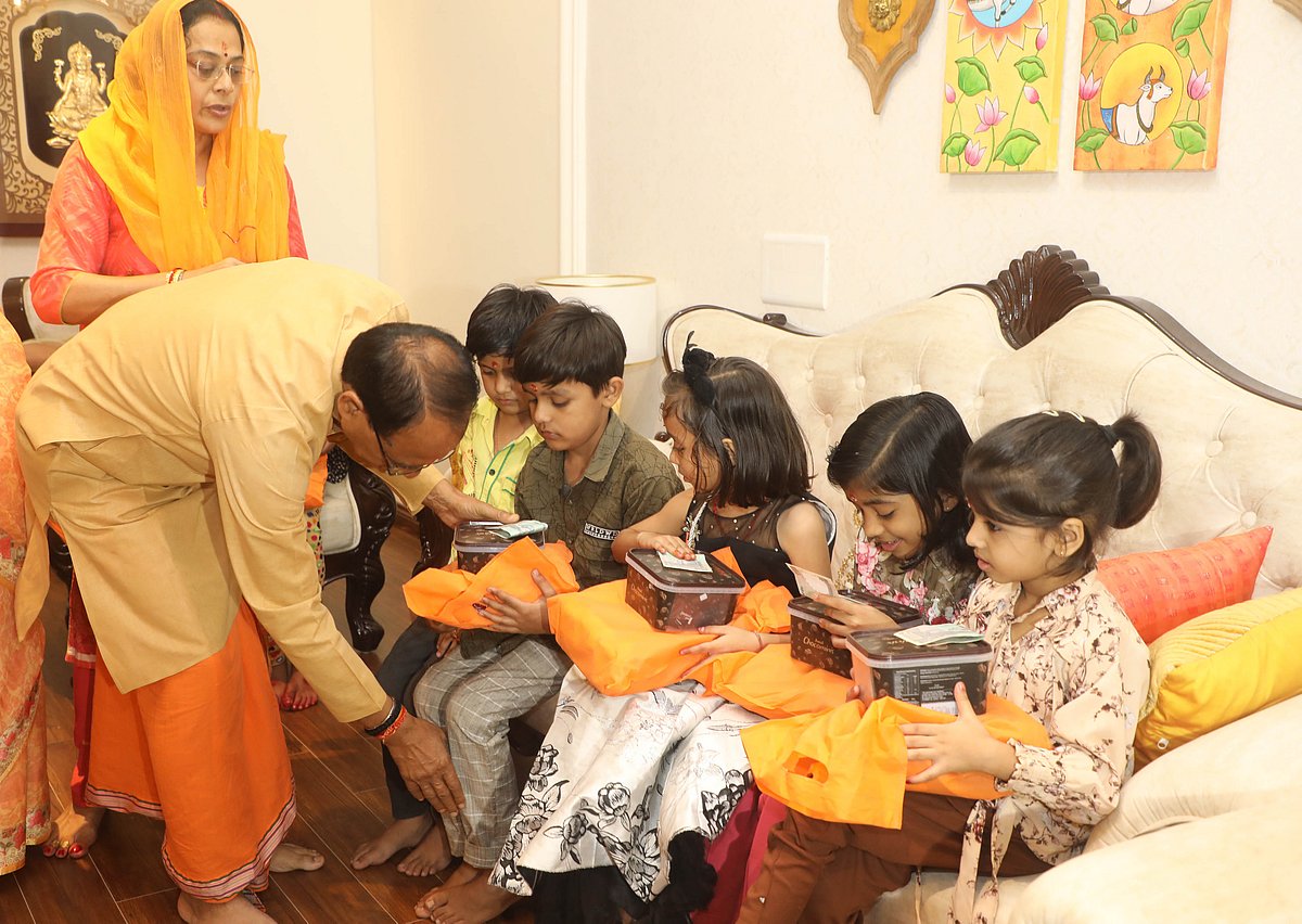 CM Shivraj Singh Chouhan, his wife Sadhna Singh perform Kanya-Pujan on Navami at CM House on Tuesday.