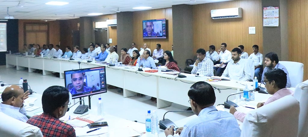 Khargone: Remove illegal structures from KGN Colony: Collector - Vimarsana News