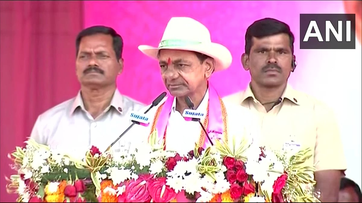 Telangana CM KCR alleges 'Delhi brokers' behind Rs 100 crore attempt to bribe his party MLAs - Vimarsana News