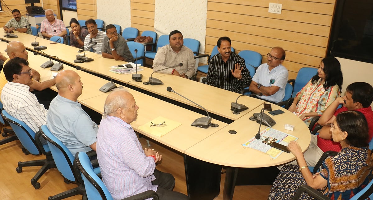 Indore: Poor second and fourth semester results; BEd college directors want answer books to be evaluated out of DAVV jurisdiction - Vimarsana News