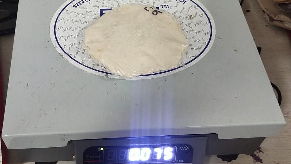 Mumbai: Ugandan woman held by customs with cocaine worth Rs 9.80 crore - Vimarsana News