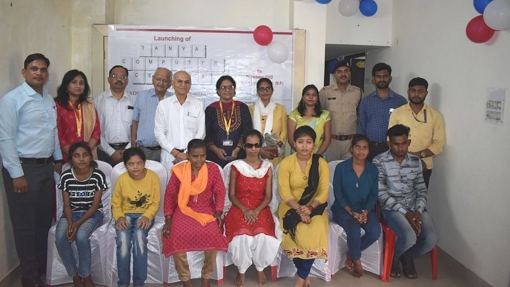 Sant Hirdaram Nagar: Sewa Sadan Eye Hospital sets up computer training centre for blind - Vimarsana News