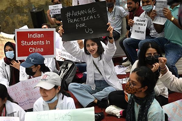 With India-China direct flights unlikely, students bank on alternative routes - Vimarsana News