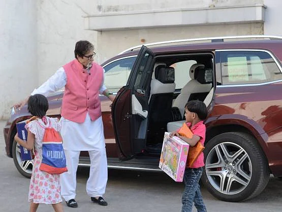 Big B takes underprivileged kids on a drive in his Mercedes GL63 AMG