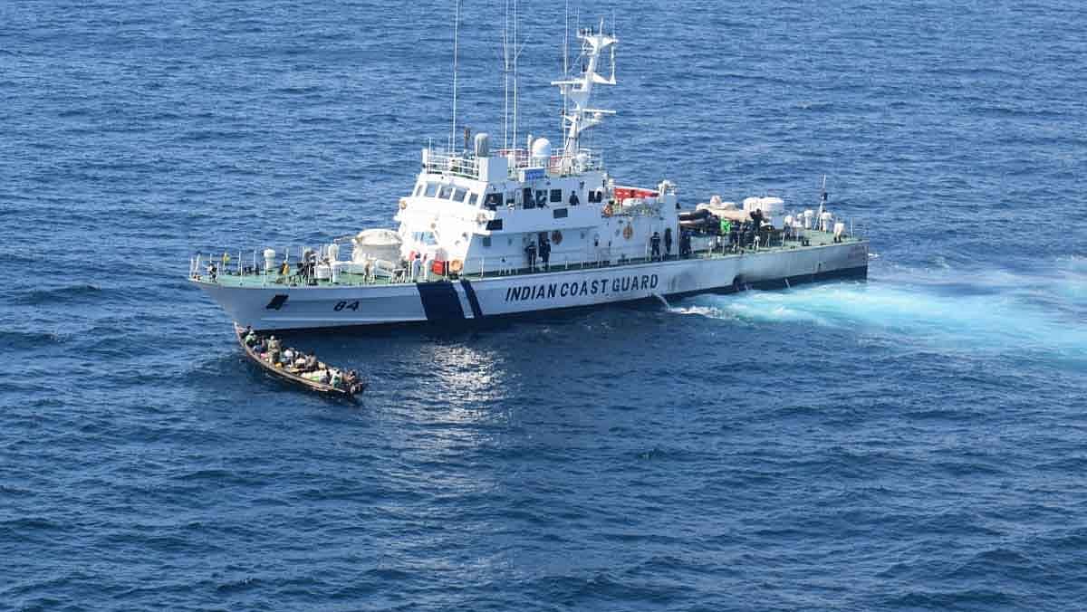 Tamil Nadu: Sri Lankan man swims 7 nautical miles in sea to reach India coast, detained - Vimarsana News