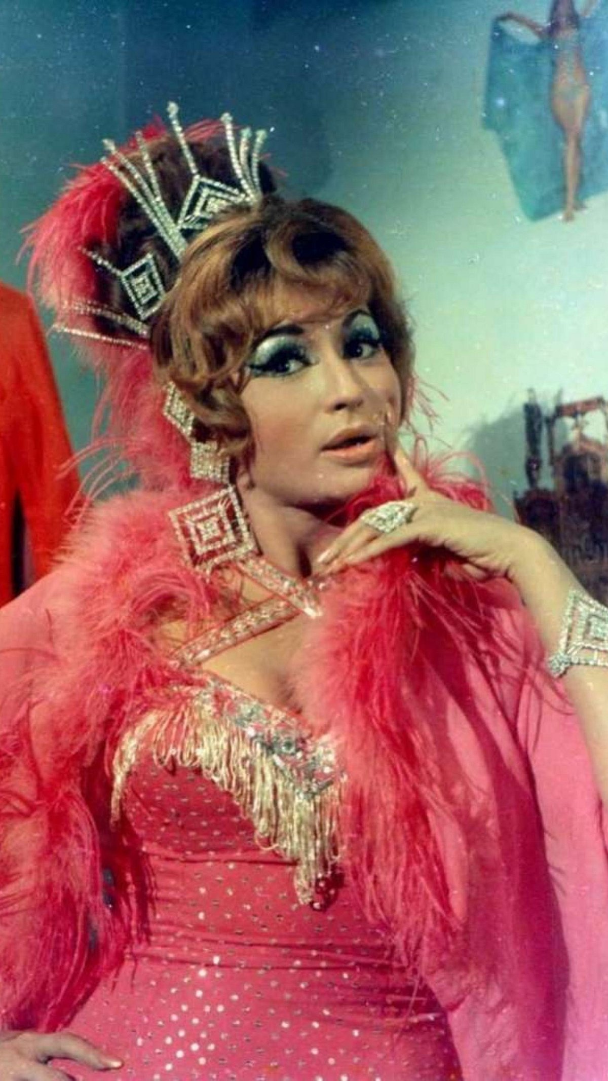 Helen Birthday Special: Best item numbers of the actress