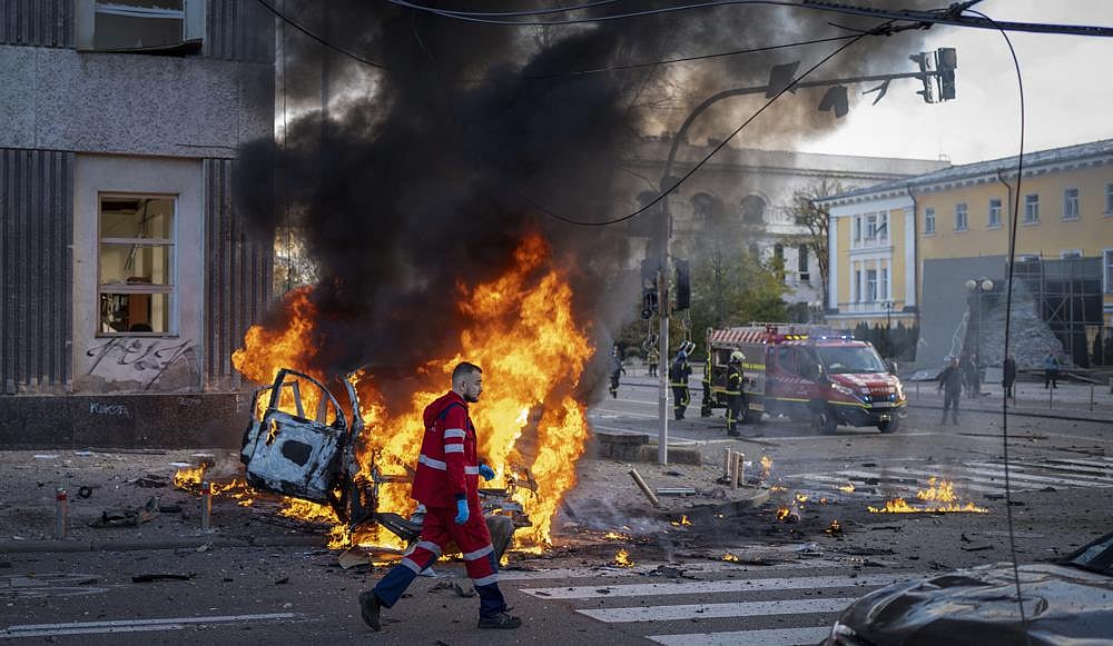 In Pictures: Russia war hawks celebrate missile attacks on Ukraine and call for more - Vimarsana News