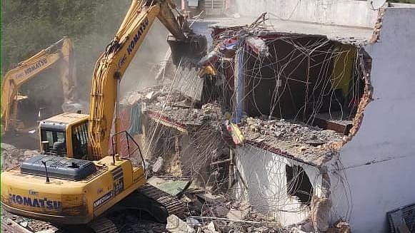 Administration razes three buildings in Mandsaur - Vimarsana News