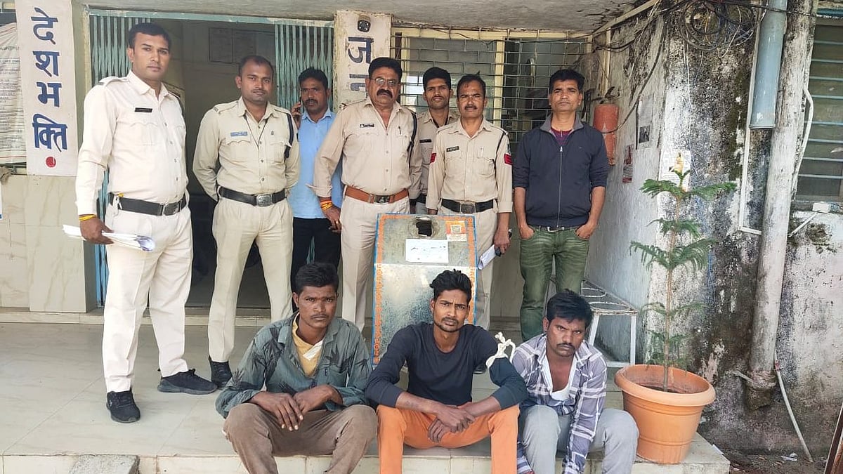 Bina: 8 arrested for thefts, stolen possessions seized - Vimarsana News