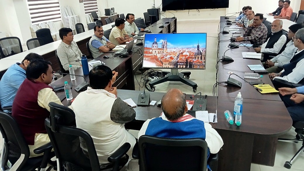 Ujjain: Mohan Yadav and Praras Jain review progress of ongoing works, status of proposed projects - Vimarsana News