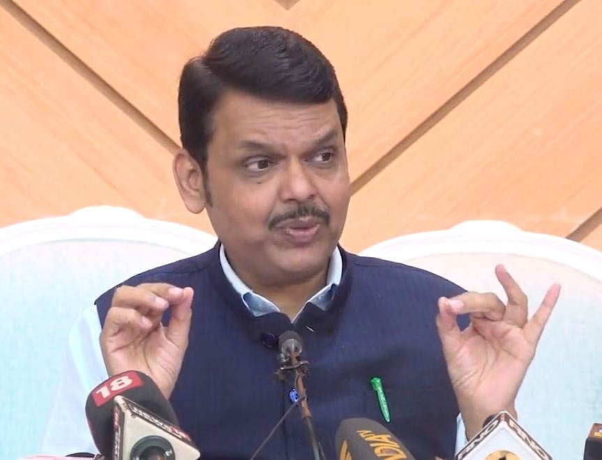 If I had Re 1 for every fake narrative, BJP would be minting money: Devendra Fadnavis - Vimarsana News