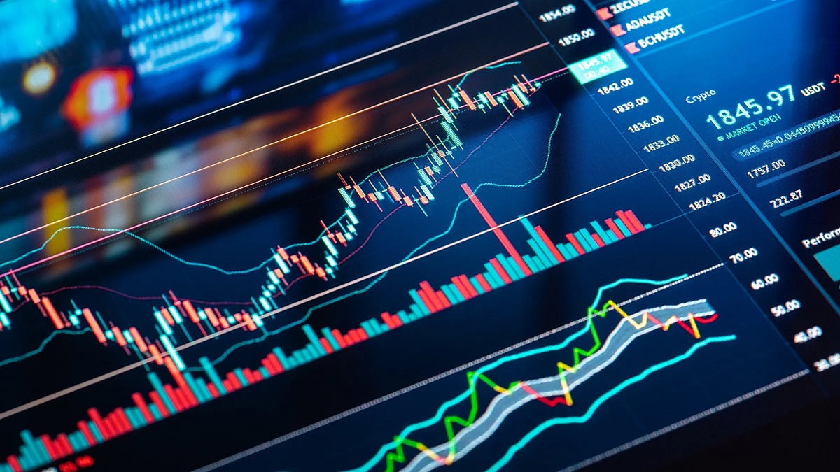 Closing Bell: Indices end marginally up; Sensex closes up 20 points, Nifty up 28 points at 18512 - Vimarsana News