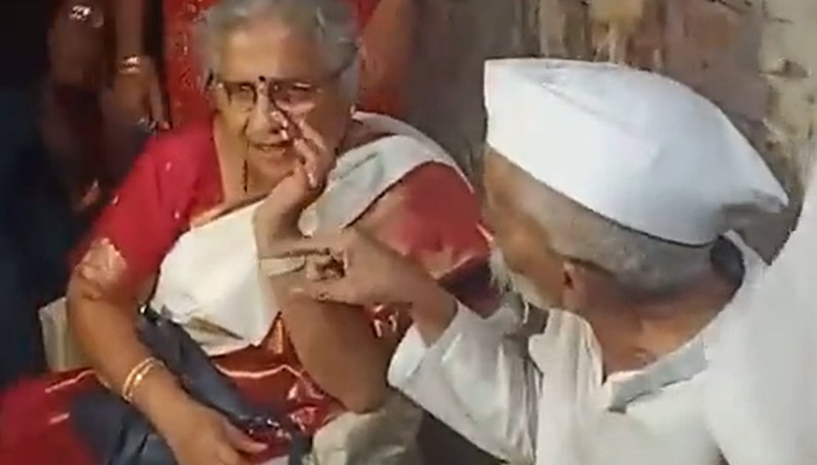 Didn't know Sambhaji Bhide, showed him respect as an elderly person: Sudha Murthy - Vimarsana News