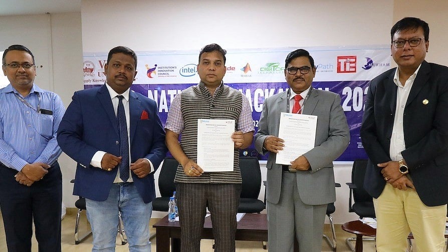 VIT-AP University organizes 24Hr. National Hackathon and signs MoU with APIS - Vimarsana News