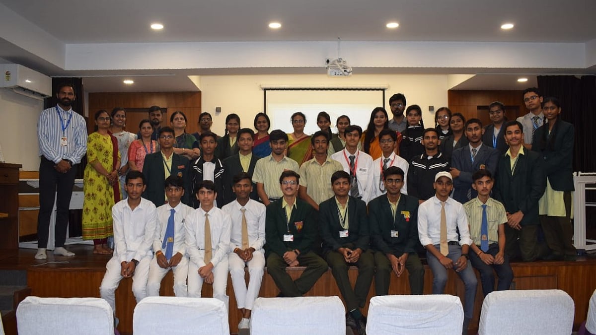 Indore: Goenka School win quiz competition - Vimarsana News