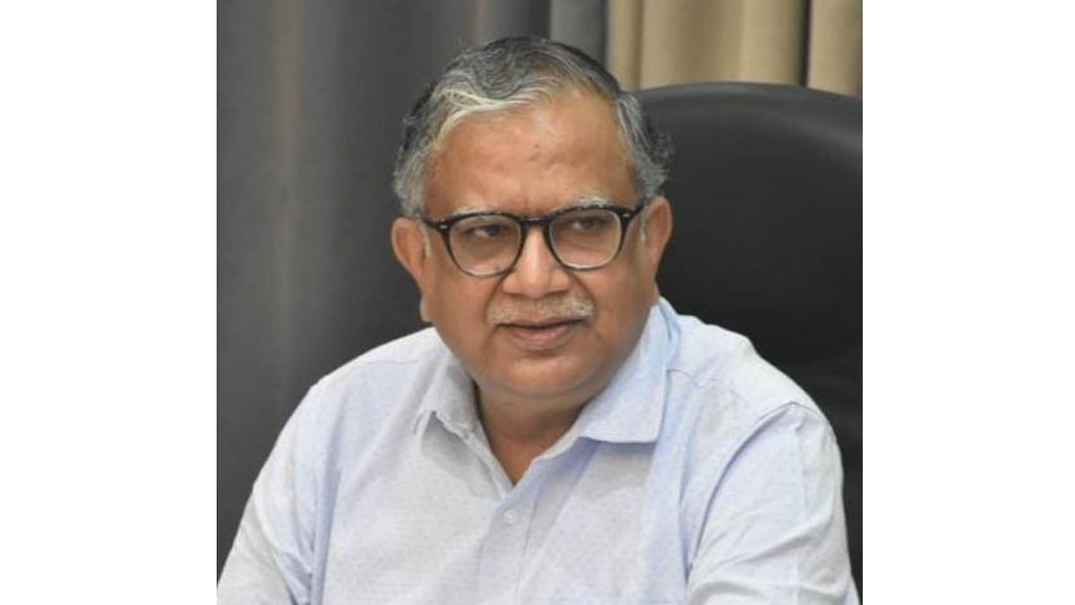 Ashok Kumar Misra takes charge as General Manager of Western Railway - Vimarsana News