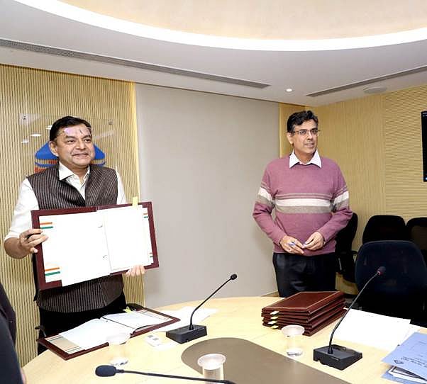 BIS signs MoU with top six engineering institutes of India for introducing Indian standards as a part of curriculum - Vimarsana News
