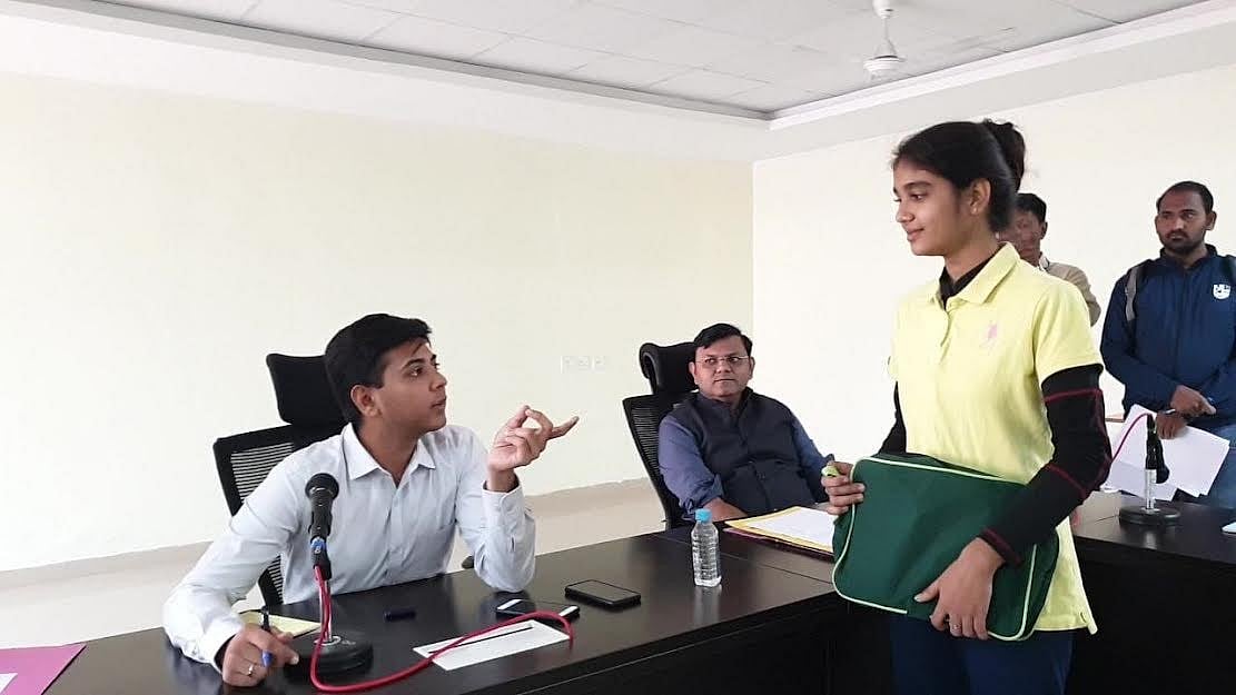 Madhya Pradesh: Medal-winning shooter provided with kit and travel fare - Vimarsana News