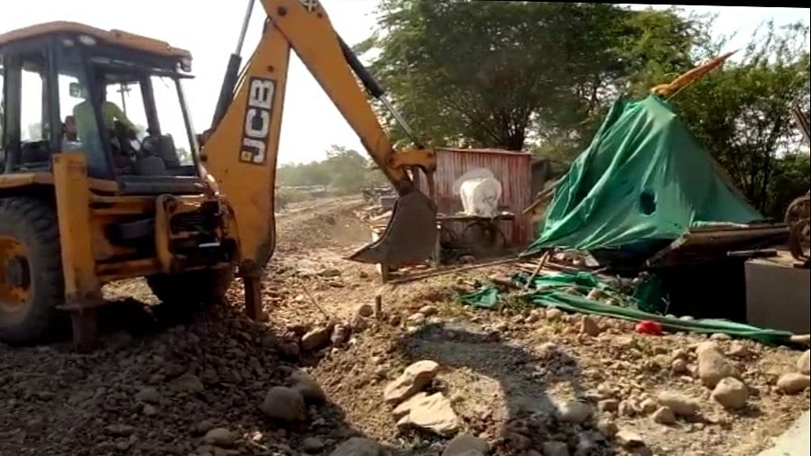 Sonkatch: SDM takes strict action against encroachment - Vimarsana News