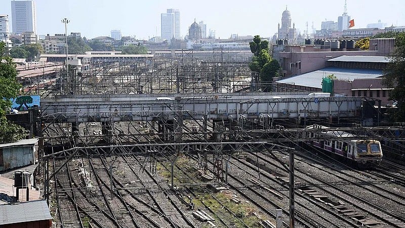Mumbai Updates: Carnac Bridge to be demolished today, 27 hrs mega block from 11pm - Vimarsana News