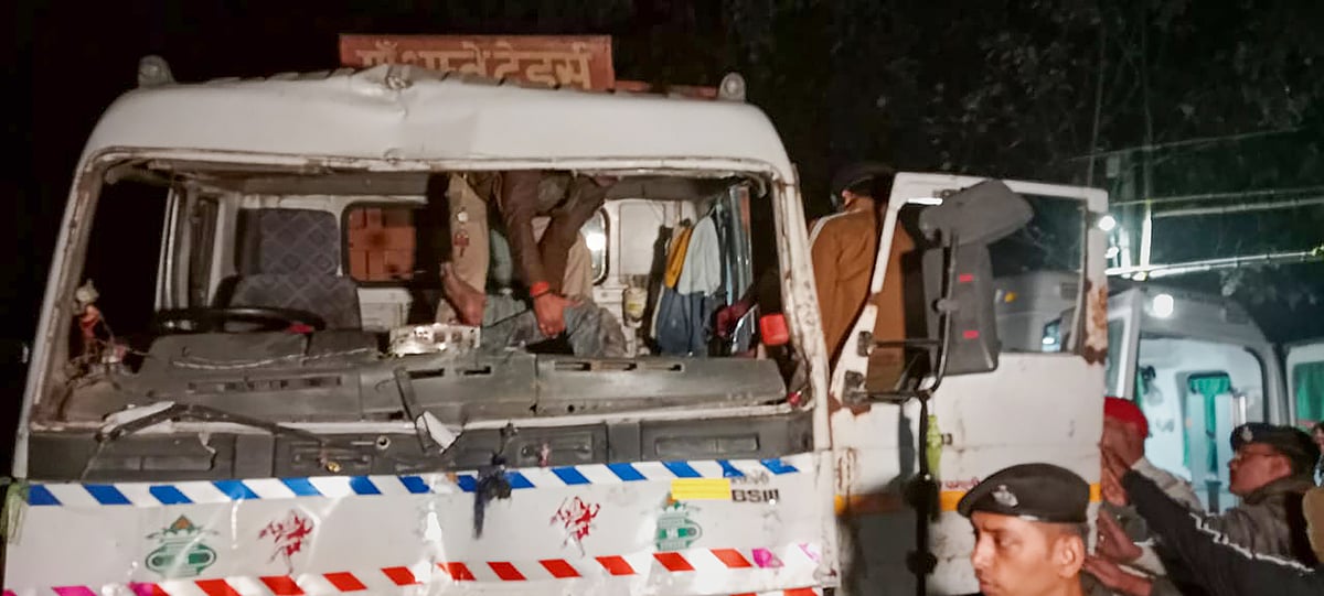 Despite existing liquor ban in Bihar, Driver of truck which killed 8 in Vaishali, says he was intoxicated with hooch - Vimarsana News