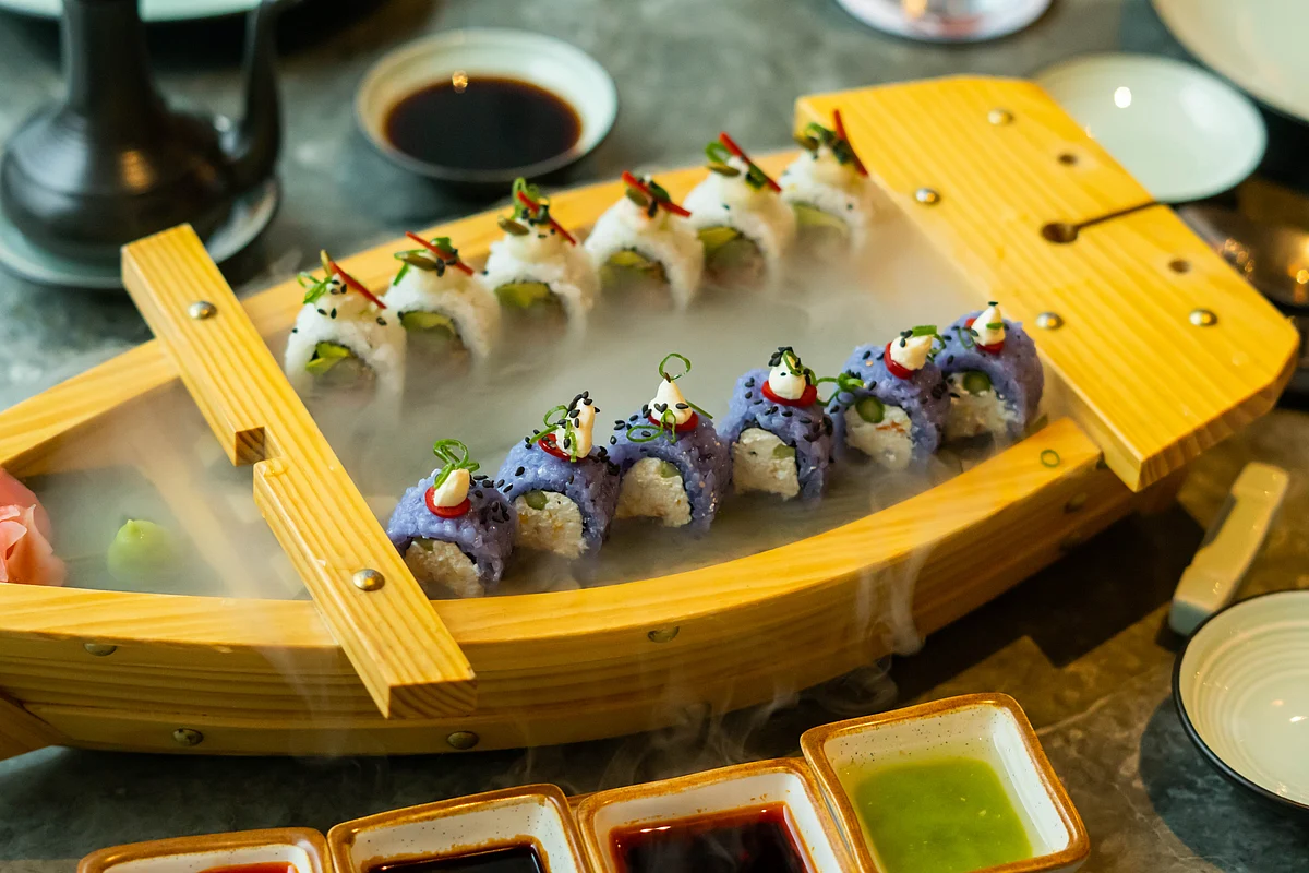 Up One.. shisoto charcoal tempura roll Down One.. Blue Rice cottage cheese roll