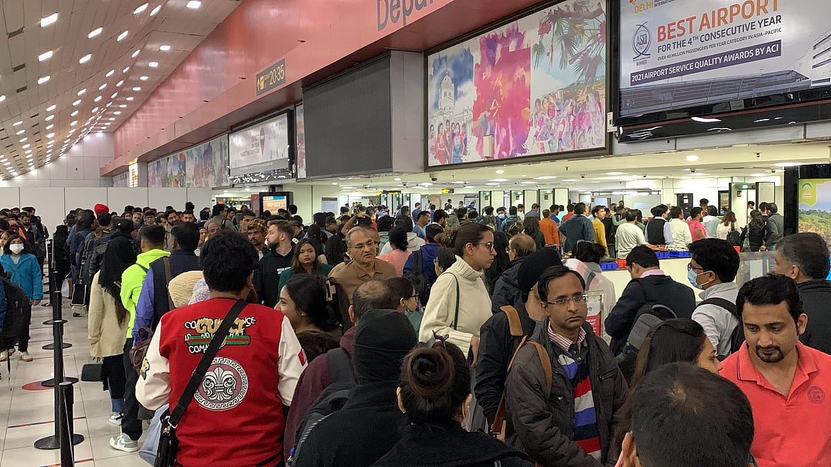 After Scindia's visit to Delhi Airport, Centre releases action plan to curb crowds - Vimarsana News