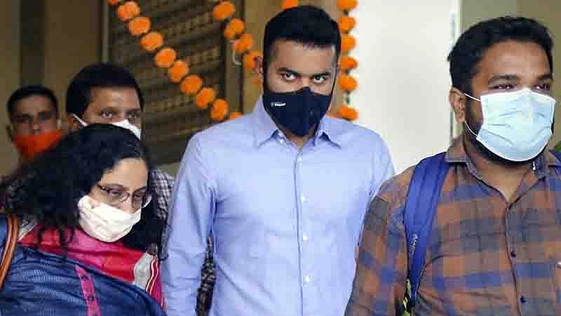 Thane: MLA Pratap Sarnaik's son says 'Vihang Marina' project is not built on plots for multi-faith cemetery - Vimarsana News