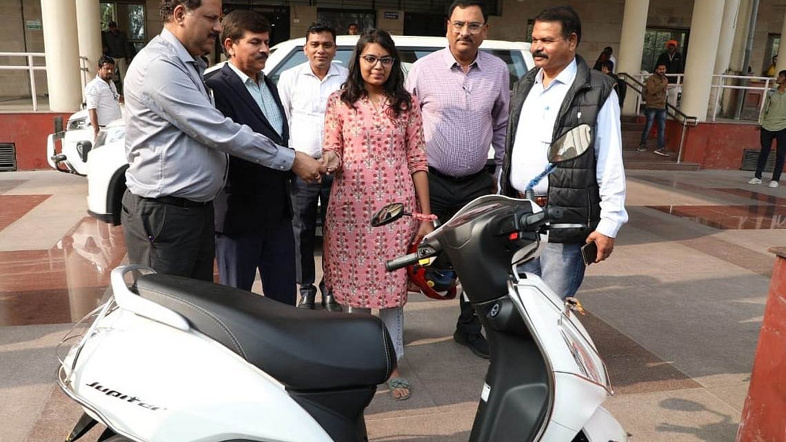 Indore: Stitching dreams and vrooming ahead in life at Jansunwai