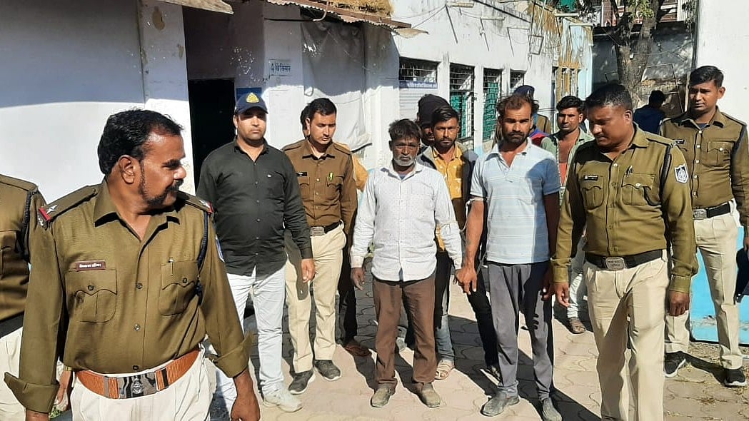 Madhya Pradesh: Police parades 8 accused who tied up and brutally beat woman in Alot - Vimarsana News