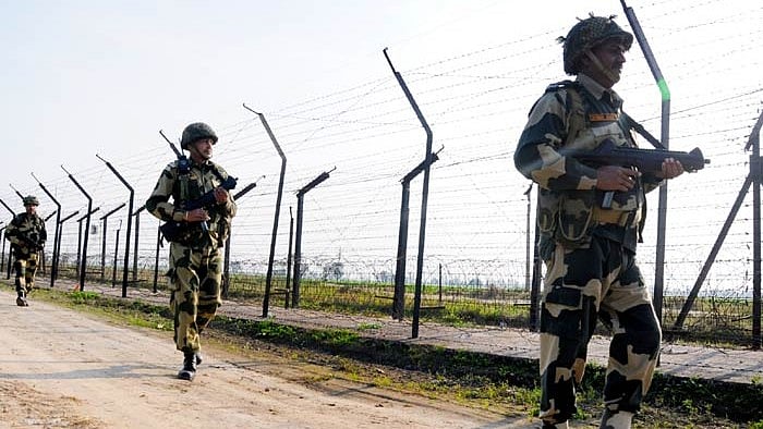 Punjab: Pakistan hands over BSF jawan who inadvertently crossed border - Vimarsana News