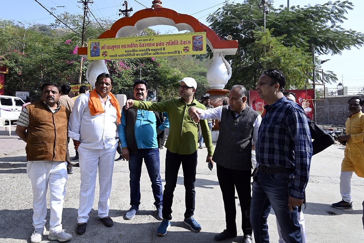 Dewas: Police to monitor Mata Tekri pathway, says Durgesh Agarwal - Vimarsana News