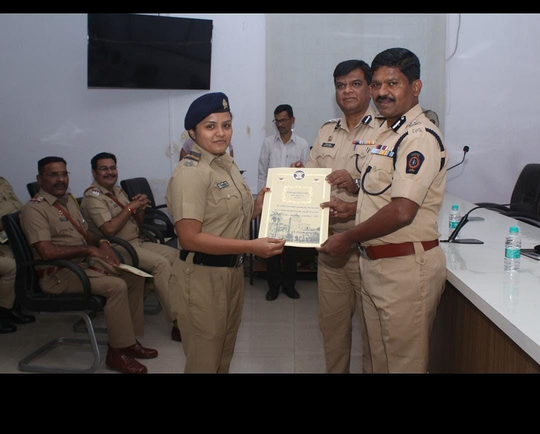 Thane: Lady cop awarded with 'Director General of Police Medal for Best Athlete' - Vimarsana News
