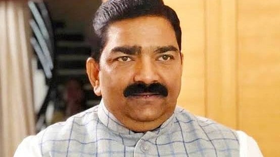 Disproportionate assets case: 4 years RI, Rs 65 lakh fine to ex-Railway head clerk - Vimarsana News