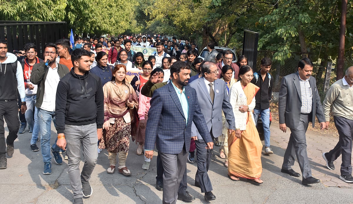 Indore: DAVV, Holkar College take out Youth Policy Awareness rallies - Vimarsana News