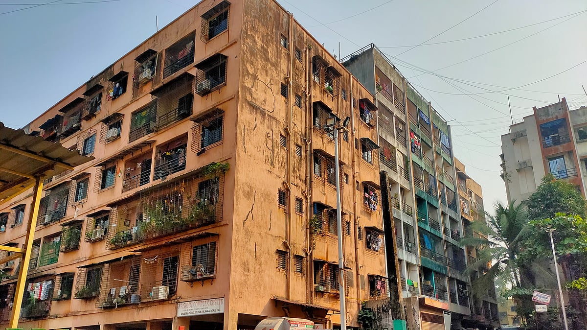 Residing in 'illegal towers', 160 families at the legal brink - Vimarsana News