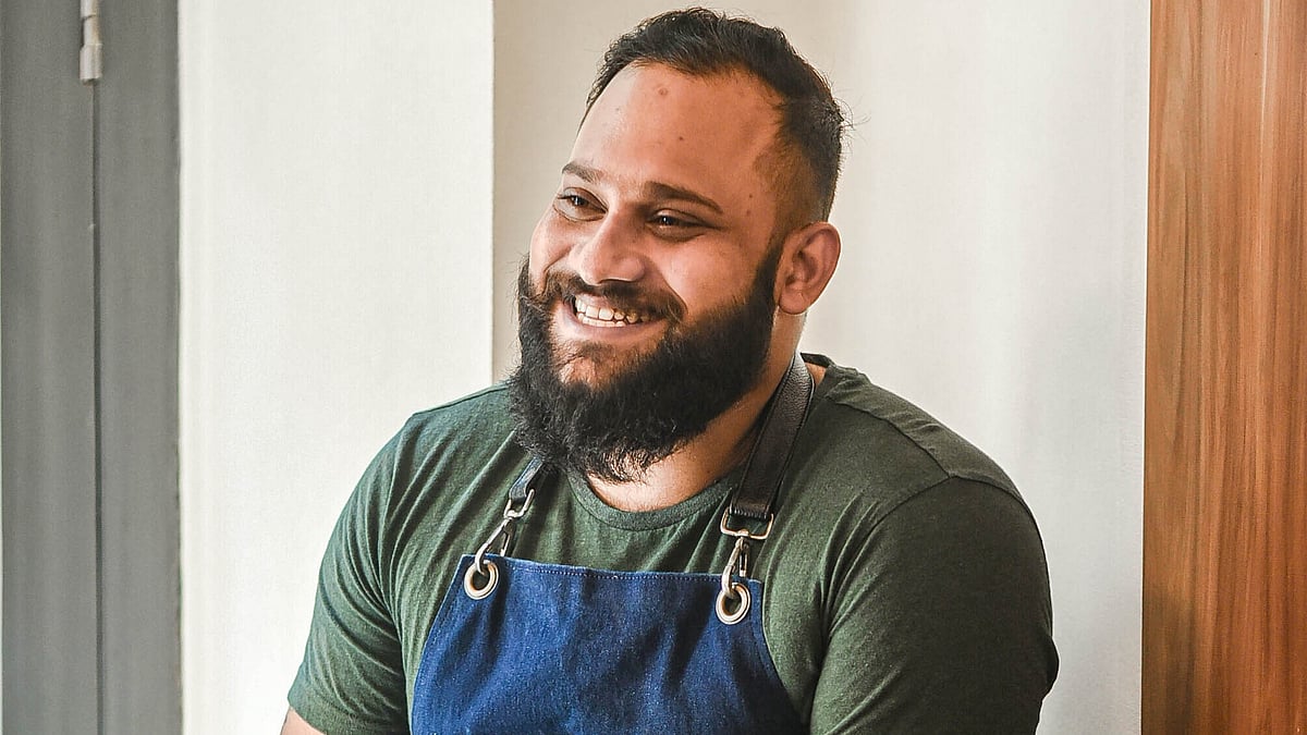 Mumbai: Mixologist Jishnu A J mixes inspiring stories and passion for his craft in a glass - Vimarsana News