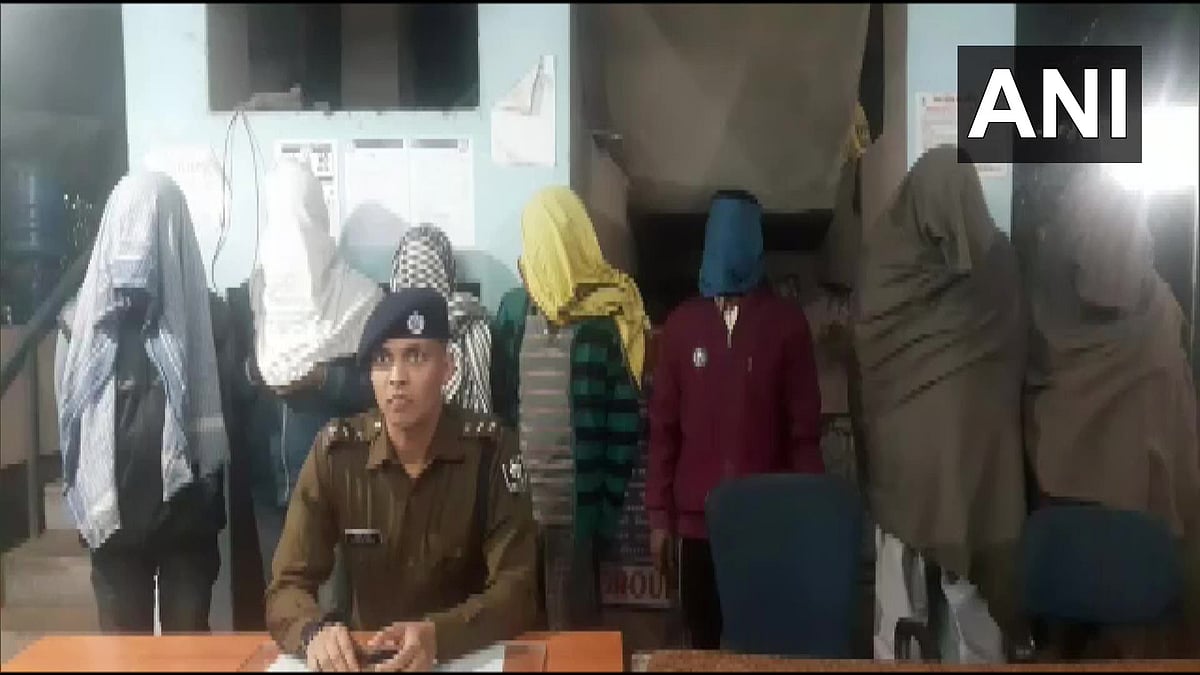 Liquor party inside lock-up in dry state Bihar, 2 constable, 5 inmates arrested - Vimarsana News