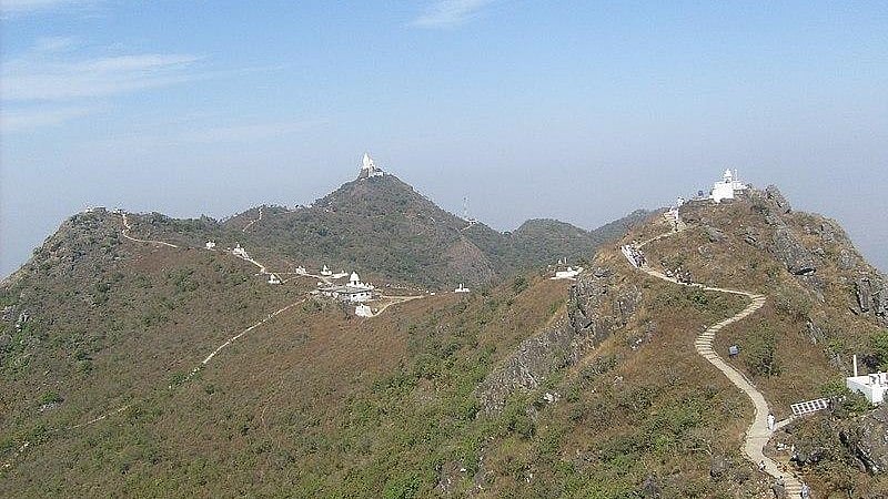 Sammed Shikhar Controversy: Now, tribal communities threaten to launch protest over ban on tourism activities in Parasnath - Vimarsana News