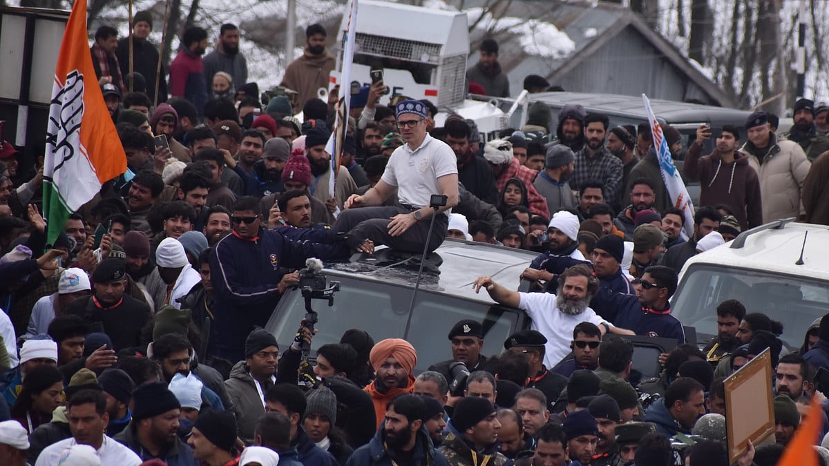 Omar Abdullah joins Rahul Gandhi in Bharat Jodo Yatra from Banihal - Vimarsana News
