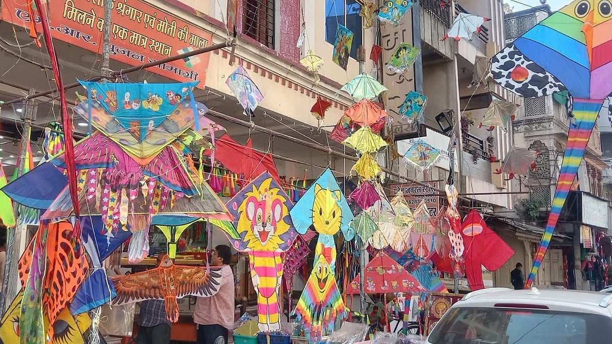 Indore: People excited to celebrate Makar Sankranti - Vimarsana News